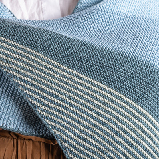 Metorit - Asymmetrical Shawl
4