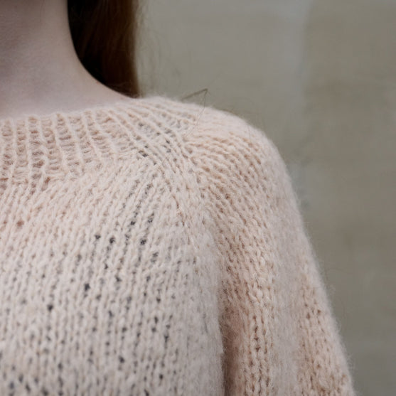 Celestia Sand - Sweater
8