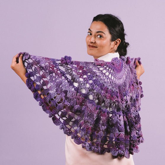 Romance Wicked - Shawl
2
