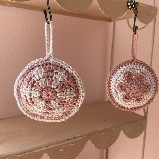 Flower - Ornament
5