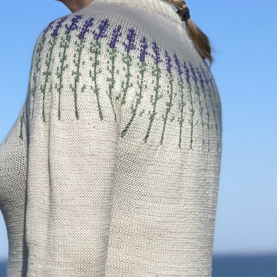 Lavender - Sweater
3