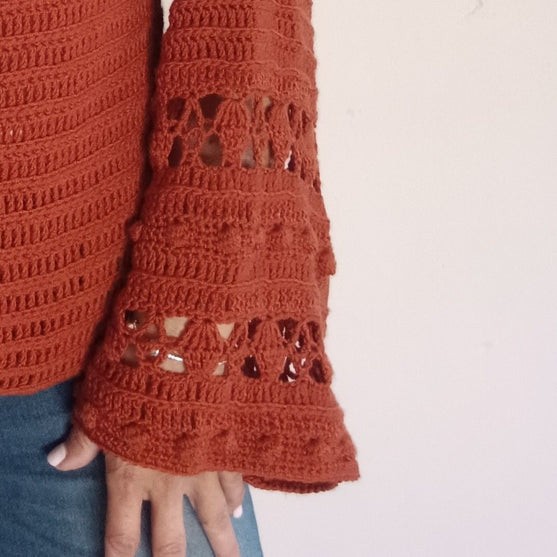 Nahia - Sweater
4