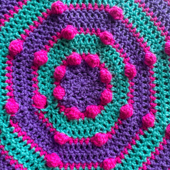 Puff Mandala - Blanket
6