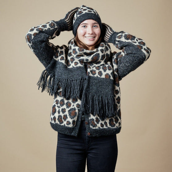 Bromus Hat
4