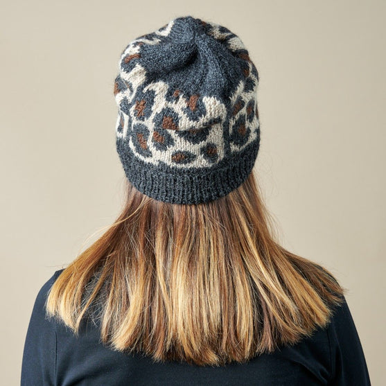 Bromus Hat
3