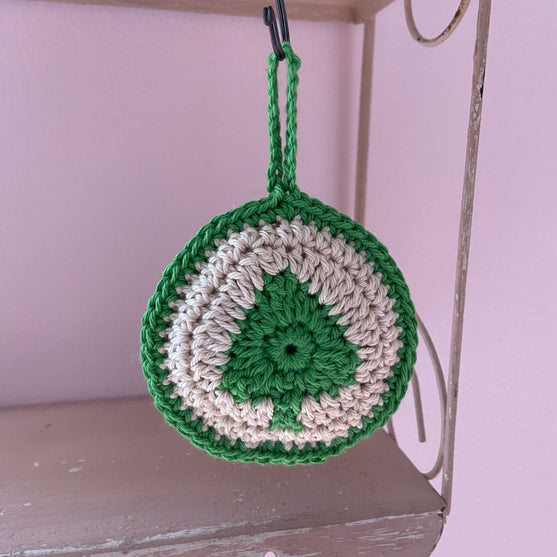 Picture - Ornament
4