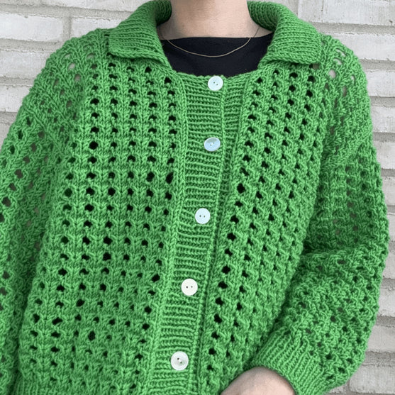 Easy Hole Structure Polo Cardigan
2