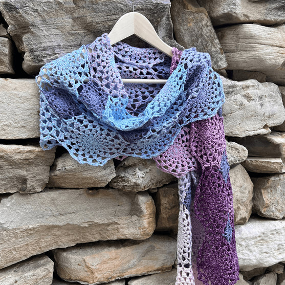 

Floriss - Shawl
6