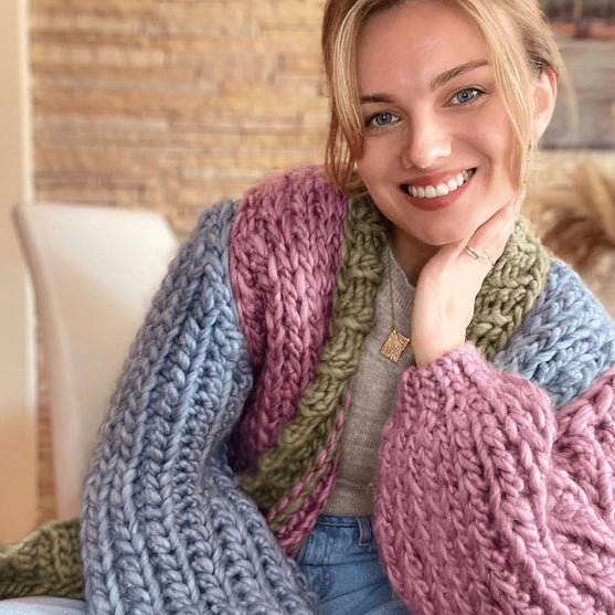 

Eira - Cardigan
6