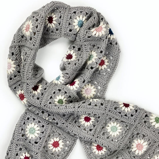 

Dahlia - Scarf
8