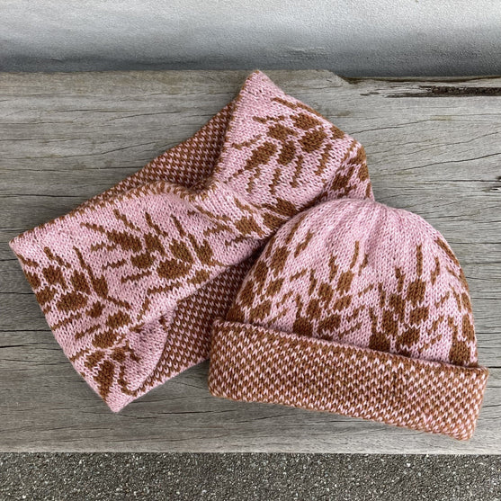 

La Spiga - Cowl
7