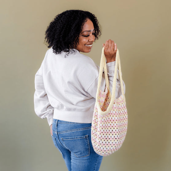 

Camellia - Bag
1