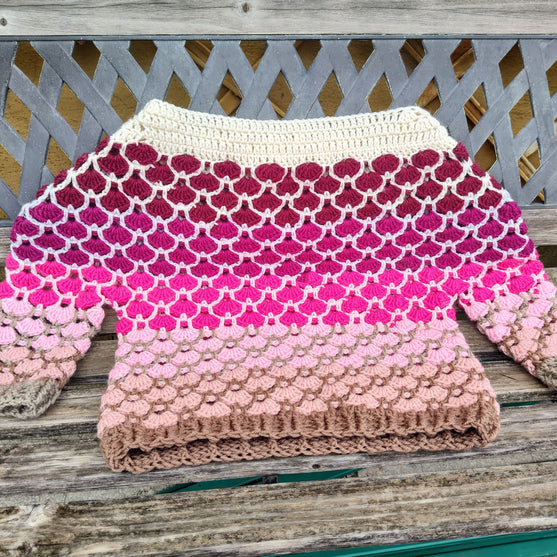 

Heartfelt - Sweater
4