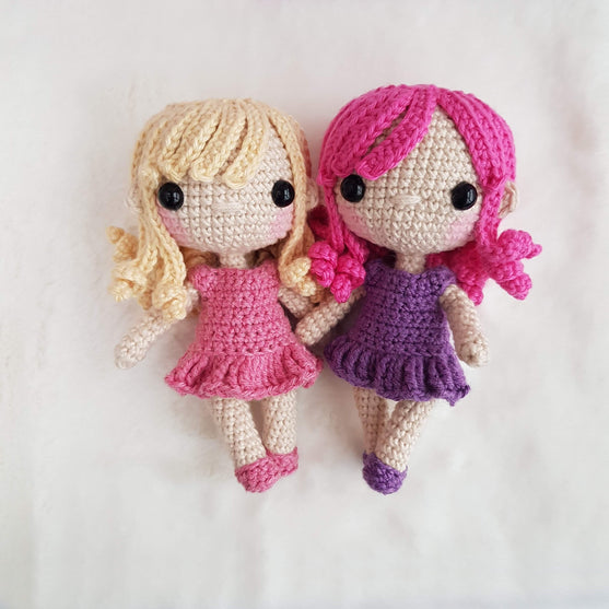 

Sisters Ada and Kat
1