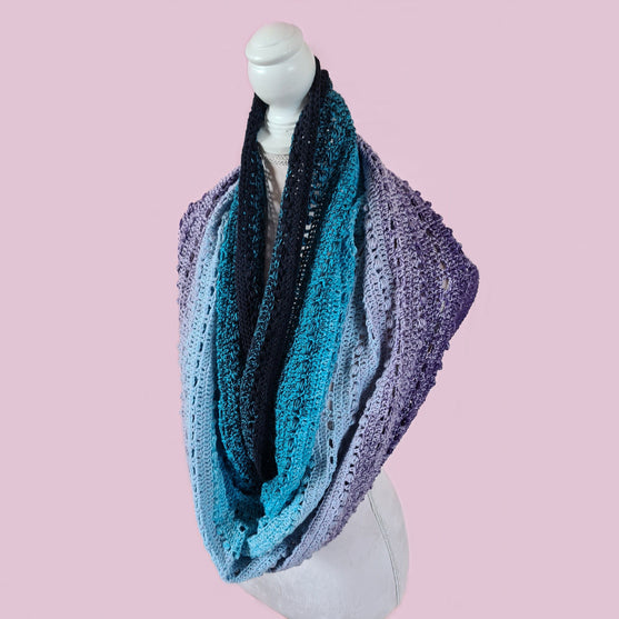 

To the Moon and Back Scarf
2