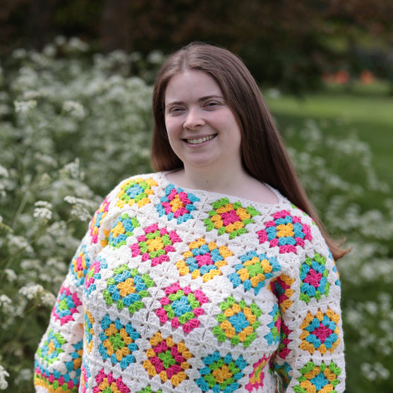 

Flower Garden - Sweater
3