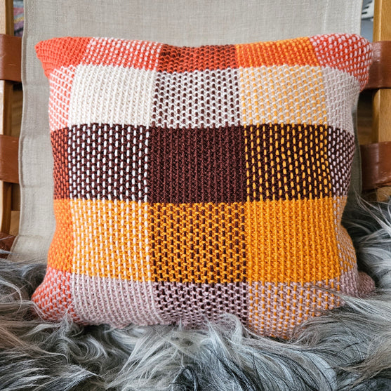 

Tartan 1 - Pillow
1