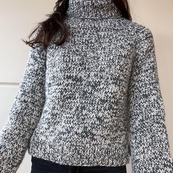 

Ronnie - Sweater
1
