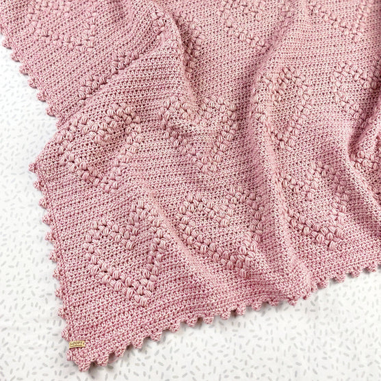 

Loveheart - Throw
3