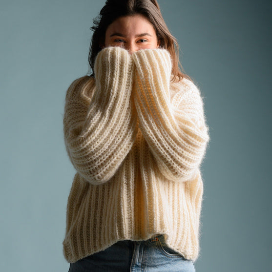 

Naomi – Brioche Sweater
4