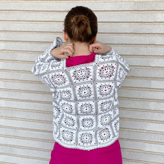 

Sparkling Daisy - Cardigan
2