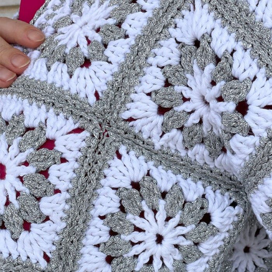 

Sparkling Daisy - Cardigan
3