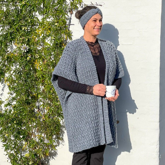 

Fluffy Hygge - Ruana
5