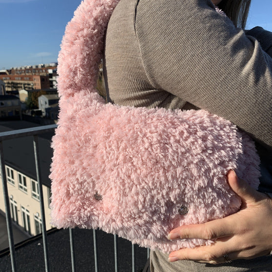 

Phoebe - Bag
1