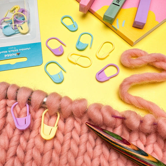 

Jumbo Stitch Markers w. lock - Hobbii
3