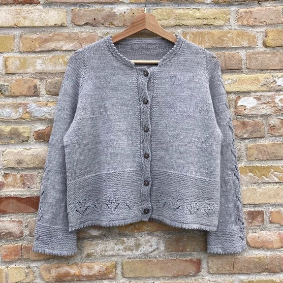 

Tulip - Cardigan
1
