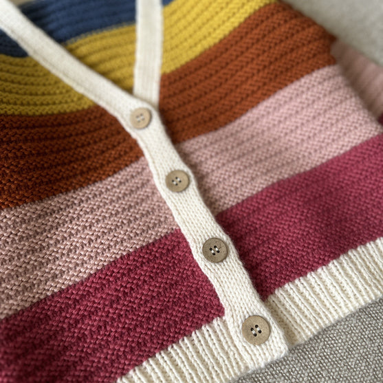 

Iris - Children’s Cardigan
2