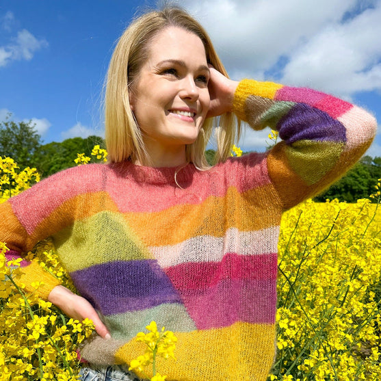 

Mira - Sweater
3
