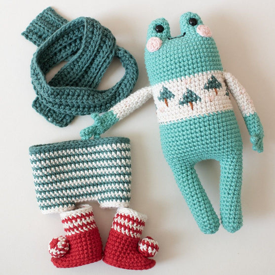 

Oliver Frog - Crochet Kit
4
