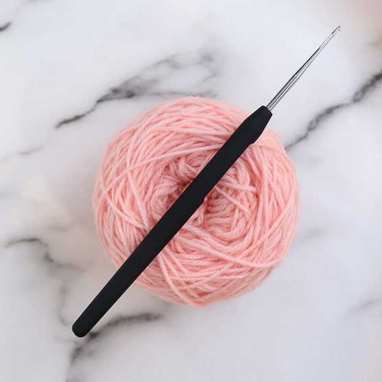 

Steel Crochet Hook With Ergonomic Handle - KnitPro
6