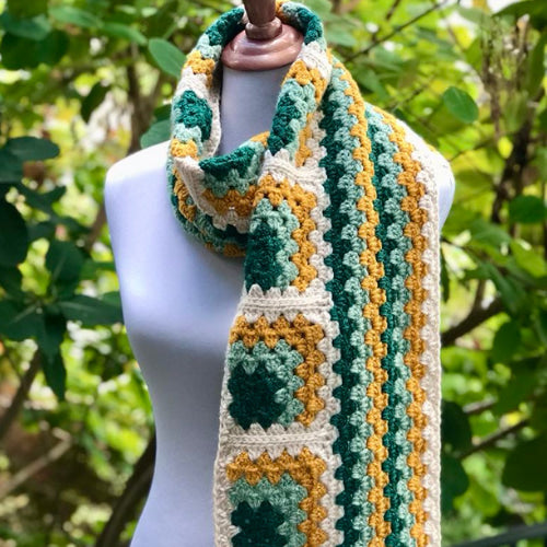 

Winnie - Scarf
1